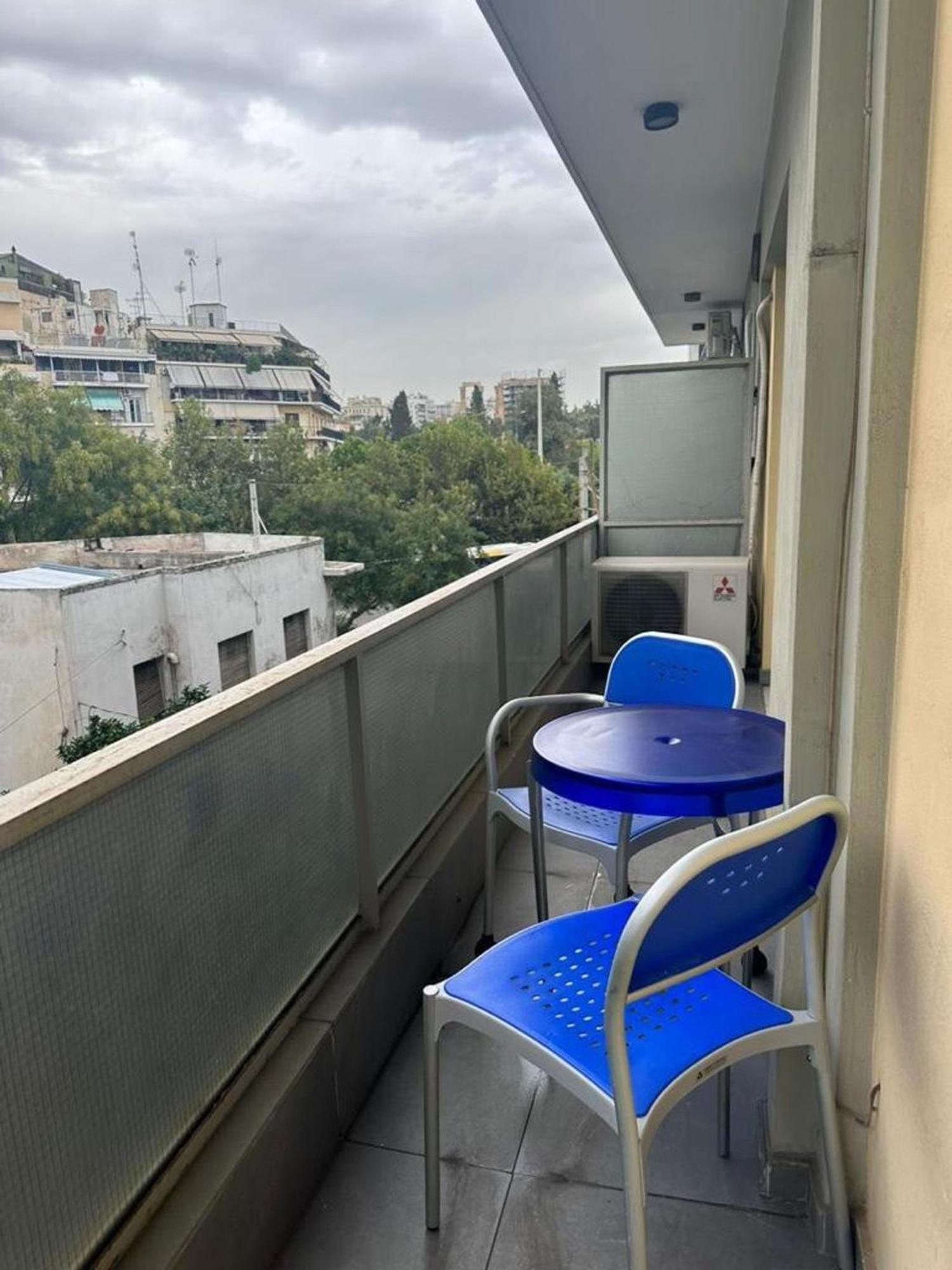 Spacious Stylish Flat At Acropolis Area! Athena Bagian luar foto